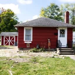 Cozy Home on 57